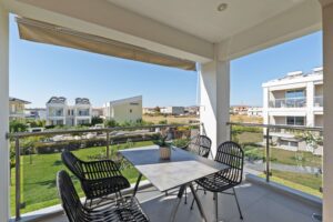 Deluxe suite balcony1